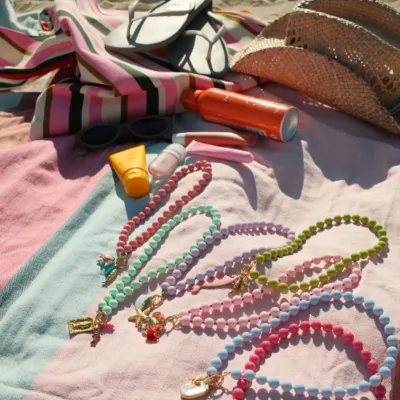 Beach bag packed? ✔️
SPF? ✔️
Bazou jewelry? Always. 💖☀️

Our colorful beaded necklaces were made for sunny days, salty hair and golden memories. Which one is your favorite? 

#necklaces #beadednecklace #summeressential #bazou