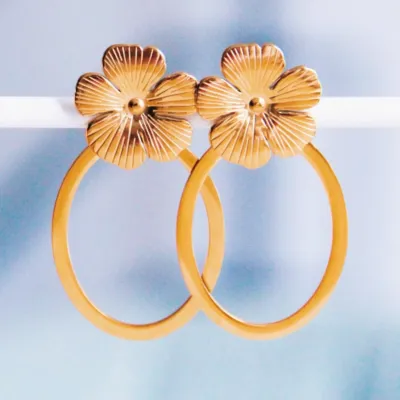 B A C K I N S T O C K 🤩
#earring #bestseller #backinstock #statementpiece #stainlesssteeljewelry #bazou