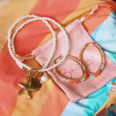 VACAY ✈️
#summerjewelry☀️ #vacay #jewelry #packyourbags #bazou