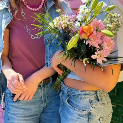 Flower & Golden Details 🌷💫 

#jewelry #stainlesssteeljewelry #springjewelry #necklaces #bazou