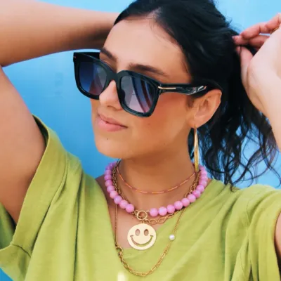 Don’t forget to SMILE.. it’s saturday! 🙂☀️

#tapfordetails #jewelry #happyjewelry #neckparty #bazou