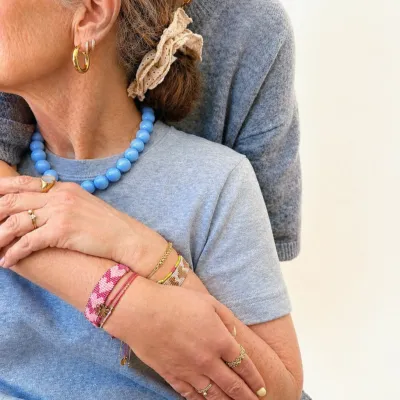 Give her something personal ✨
Something she”ll never take off 🩵

#mothersday #jewelry #bazou #specialconnection #love