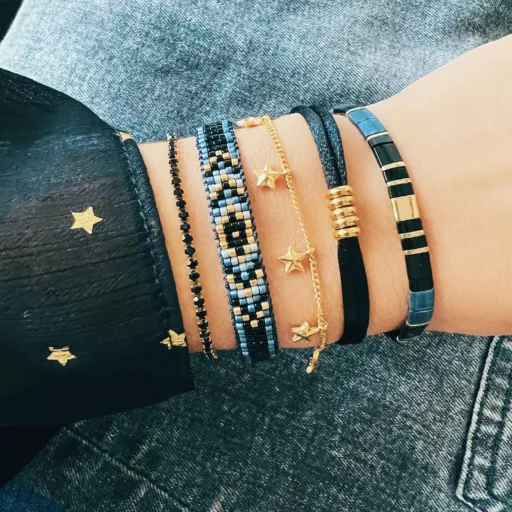 FCFA963 B 7744 4 A51 B03 D 065 DE24 CC56 F