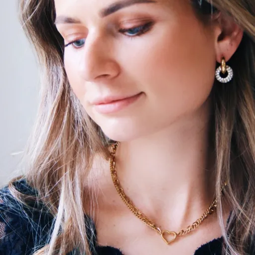 Facetune 06 11 2025 21 06 11